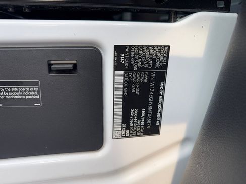 Used 2021 Mercedes-Benz Sprinter 2500 image 45