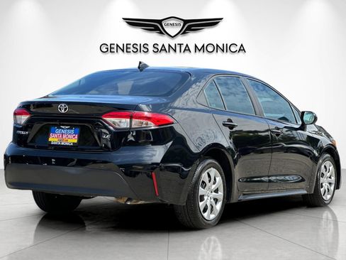 Used 2025 Toyota Corolla LE FWD image 4