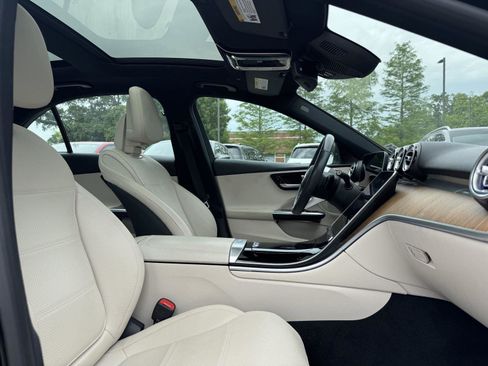 Used 2023 Mercedes-Benz C 300 4MATIC Sedan image 30