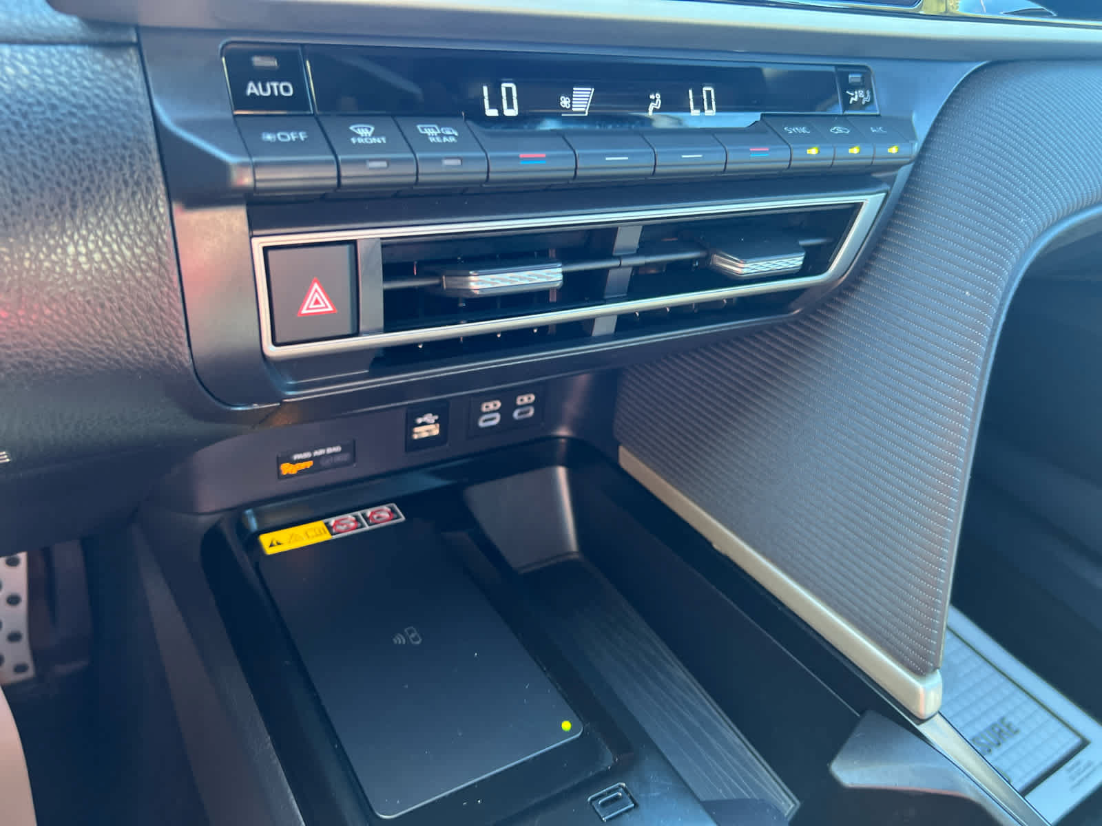 Certified 2025 Toyota Camry SE FWD image 19