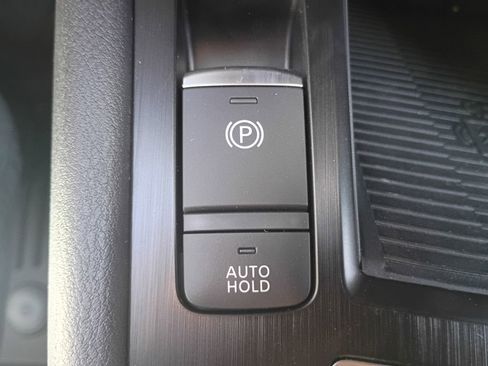 New 2026 Nissan Kicks SV w/ Cold Weather Package image 17