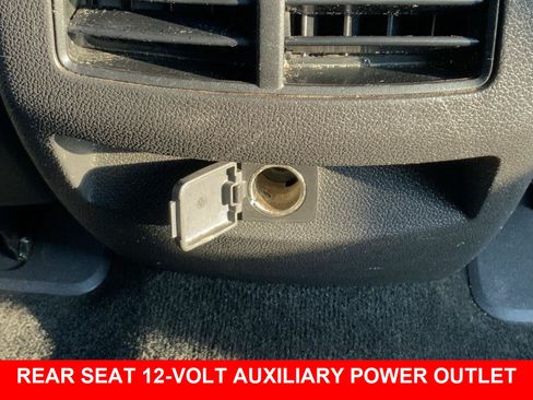 Used 2013 Ford Edge SEL FWD image 40