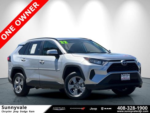 Used 2022 Toyota RAV4 LE image 1