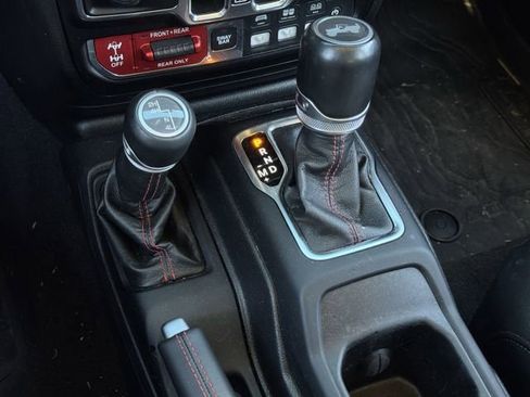 Used 2020 Jeep Wrangler Unlimited Rubicon image 22