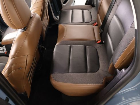 Used 2021 Ford Bronco Sport Outer Banks w/ Outer Banks Package image 12