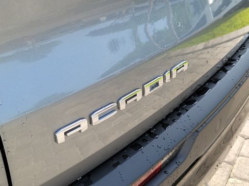New 2026 GMC Acadia AT4 w/ Luxury Package AWD/4WD image 8