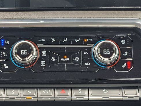 Certified 2024 GMC Sierra 2500 Denali w/ Denali Reserve Package image 30