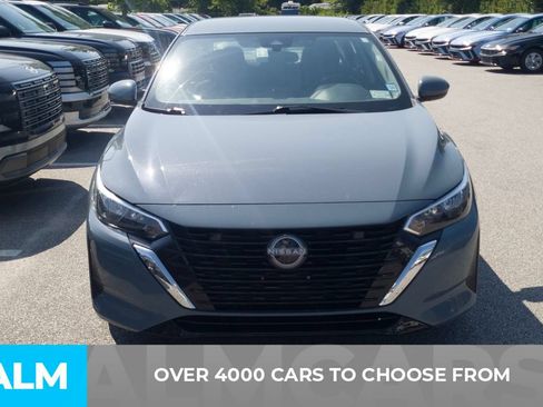 Used 2024 Nissan Sentra SV FWD image 2