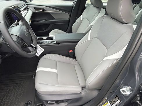 New 2026 Toyota Camry SE FWD image 20