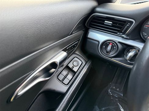 Used 2017 Porsche 911 Carrera image 27