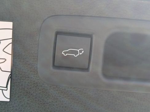 Used 2022 Toyota Highlander Platinum image 15