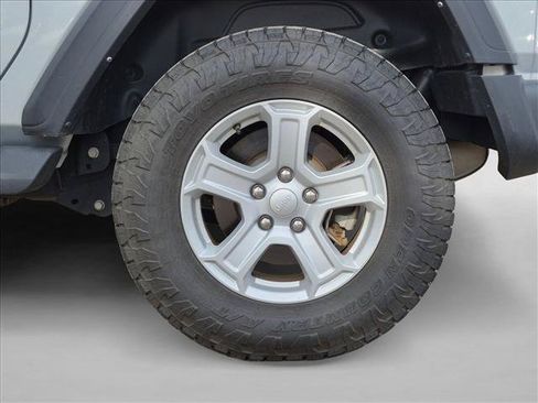 Used 2023 Jeep Wrangler Sport AWD/4WD image 9