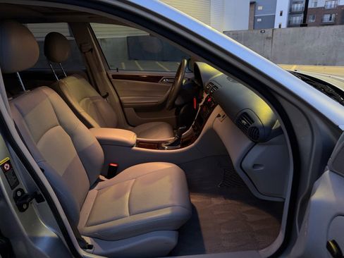 Used 2002 Mercedes-Benz C 320 Wagon image 22