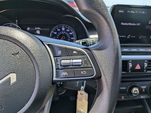 Certified 2024 Kia Forte LXS FWD image 28