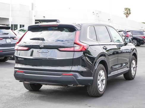 Certified 2025 Honda CR-V LX image 7