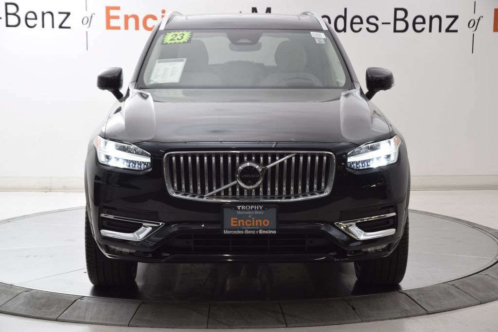 Used 2023 Volvo XC90 B5 Plus w/ Protection Package Premier AWD/4WD image 9