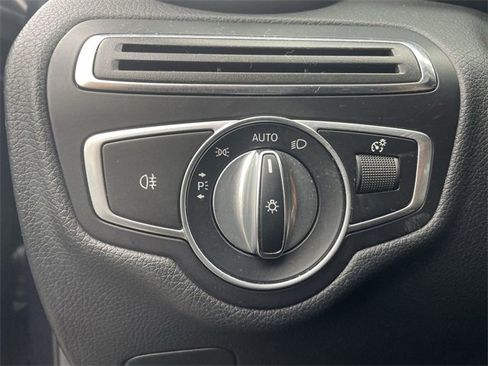 Used 2019 Mercedes-Benz C 300 Sedan image 35