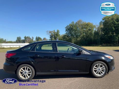 Used 2018 Ford Focus SE FWD image 19