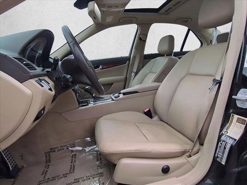 Used 2011 Mercedes-Benz C 300 Sport image 16