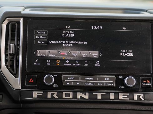 Used 2025 Nissan Frontier SV w/ SV Convenience Package RWD image 14