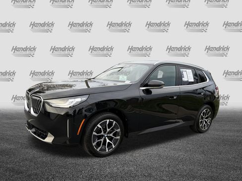 Used 2025 BMW X3 xDrive30i w/ Premium Package image 9