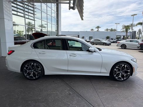 Used 2025 BMW 330i Sedan w/ Premium Package image 3