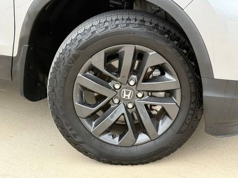 Used 2023 Honda Ridgeline Sport image 2