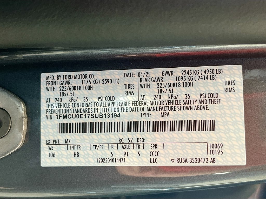 Used 2025 Ford Escape SE FWD image 33