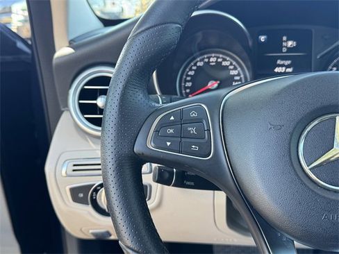 Used 2015 Mercedes-Benz C 300 Sedan image 12