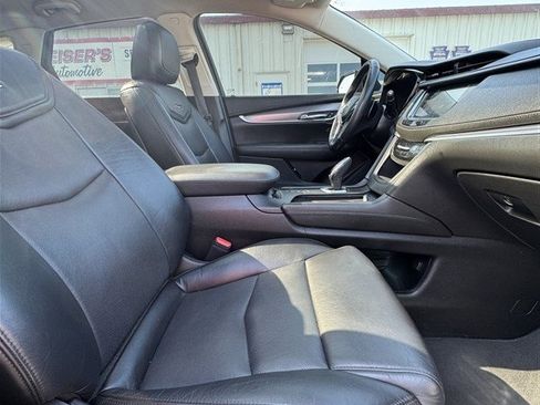 Used 2018 Cadillac XT5 Premium Luxury AWD/4WD image 14