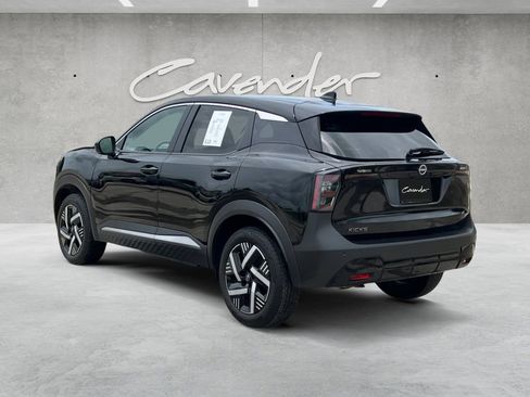 Certified 2025 Nissan Kicks SV FWD image 14