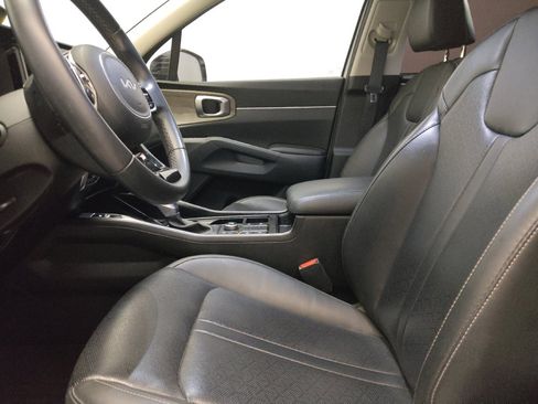 Used 2023 Kia Sorento S w/ Panoramic Sunroof Package AWD/4WD image 17