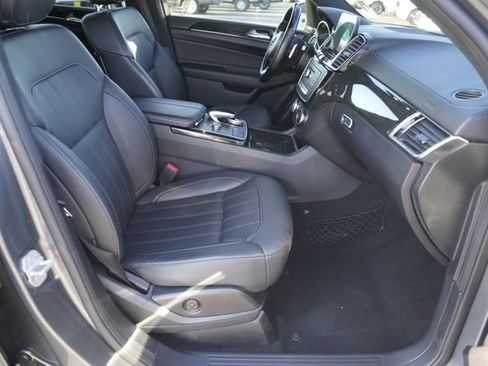 Used 2017 Mercedes-Benz GLS 450 4MATIC image 19