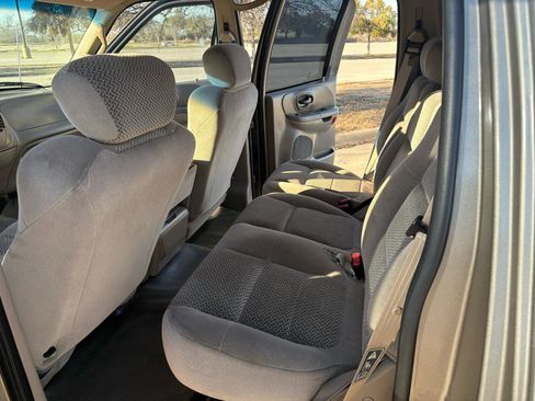 Used 2001 Ford F150 XLT image 17