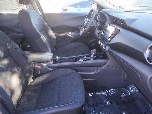 Used 2023 Nissan Kicks SV FWD image 15