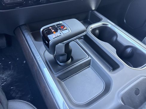 New 2026 GMC Sierra 1500 SLT w/ SLT Premium Package AWD/4WD image 16