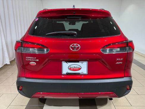 New 2026 Toyota Corolla Cross XLE image 4