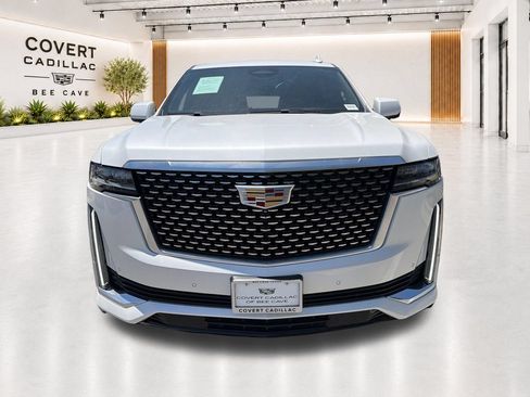Used 2021 Cadillac Escalade ESV Premium Luxury AWD/4WD image 3