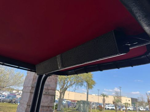 Used 2004 Chevrolet Suburban Z71 w/ Preferred Equipment Group image 20