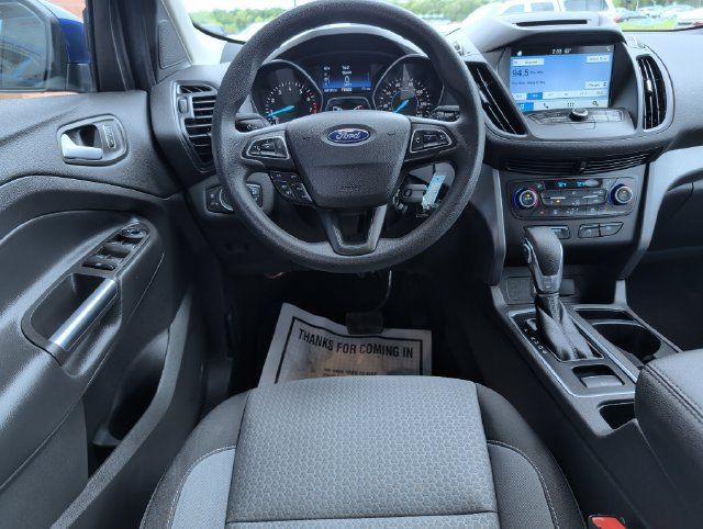 Used 2018 Ford Escape SE w/ SE Sync 3 Package FWD image 2