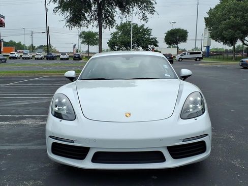 Used 2018 Porsche 718 Cayman RWD image 12