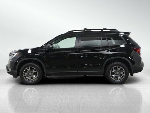 Used 2023 Honda Passport TrailSport image 2