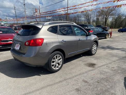 Used 2011 Nissan Rogue SV w/ SL Pkg image 2