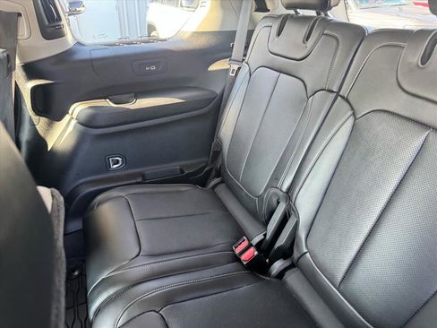 Used 2021 Jeep Grand Cherokee L Limited w/ Luxury Tech Group II image 19