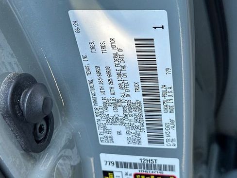 Used 2024 Toyota Tundra Limited image 38