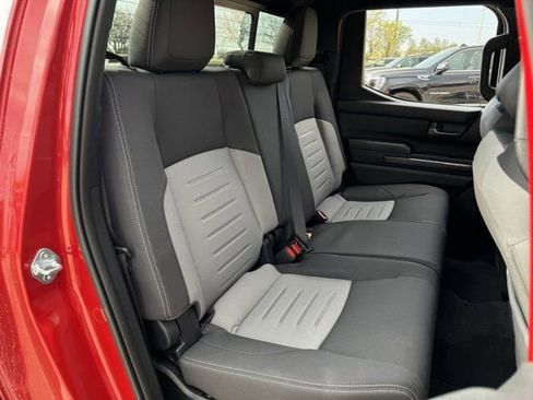 Used 2025 Toyota Tacoma TRD Off-Road w/ TRD Off Road Upgrade Package image 28