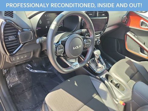 Certified 2023 Kia Soul GT-Line FWD image 7