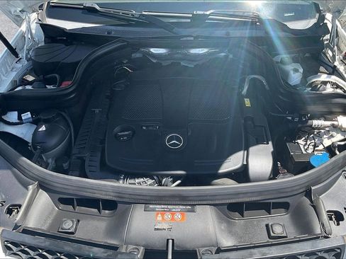 Used 2015 Mercedes-Benz GLK 350 4MATIC image 30