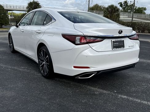 Used 2025 Lexus ES 350 w/ Premium Package image 10