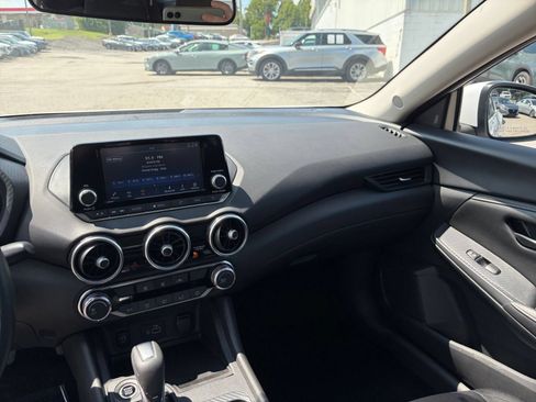 Used 2025 Nissan Sentra S FWD image 27